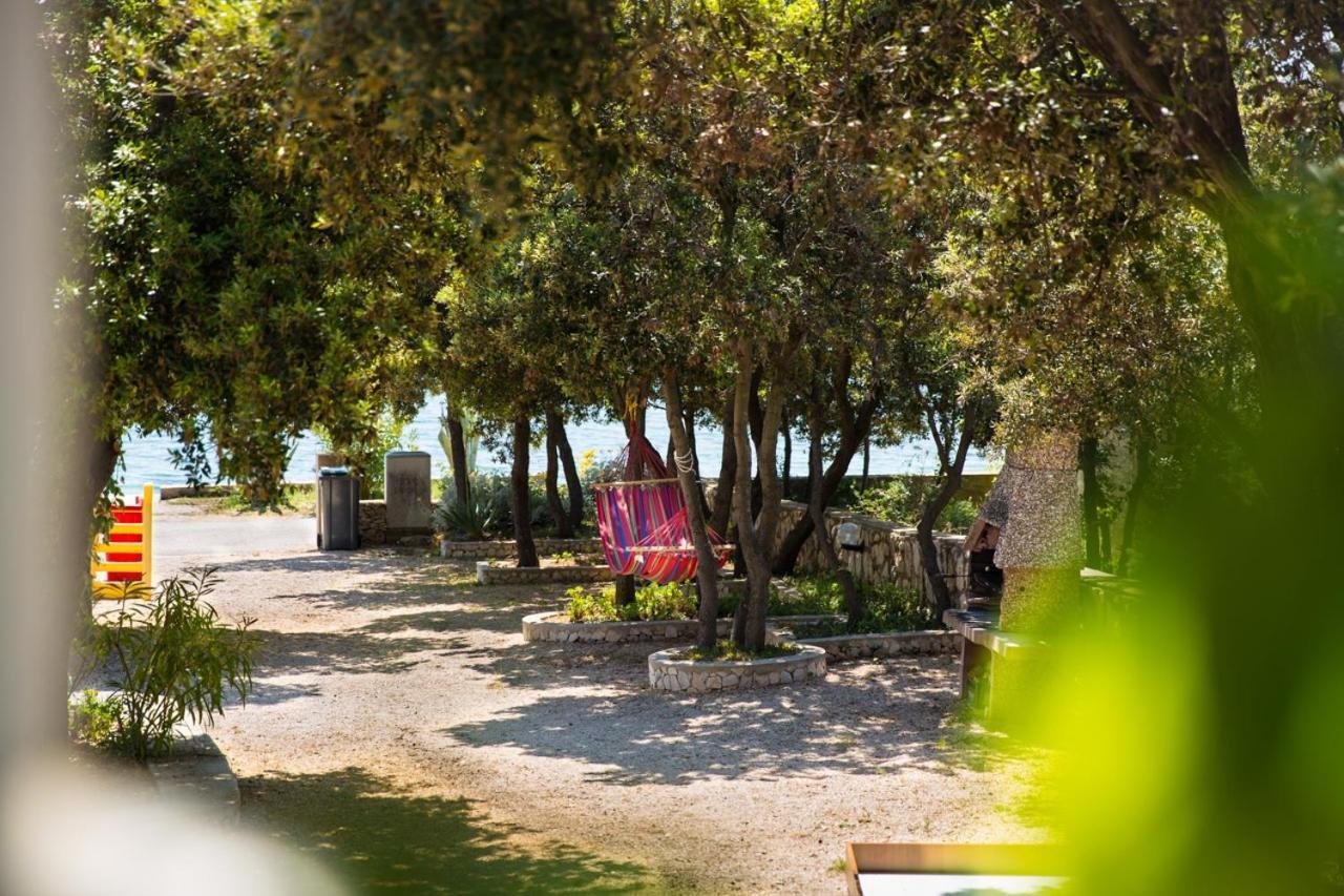 Apartments By The Sea Mandre, Pag - 6284 科兰 外观 照片